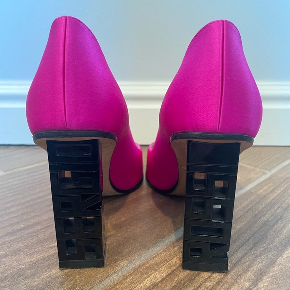 SERGIO ROSSI Super Heel Crystal-Embellished Neon Bright Pink Satin Pumps 34 4 - Picture 9 of 10